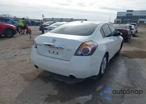 2010 Nissan Altima 2.5 S z USA, uszkodzony, nr VIN 1N4AL2AP5AN410905